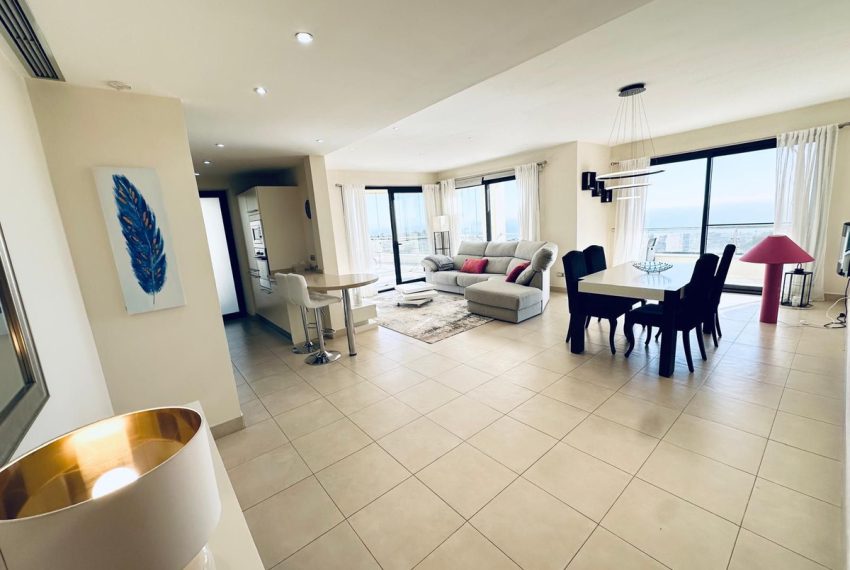 R5318167-Apartment-For-Sale-Altos-de-los-Monteros-Penthouse-3-Beds-139-Built-1