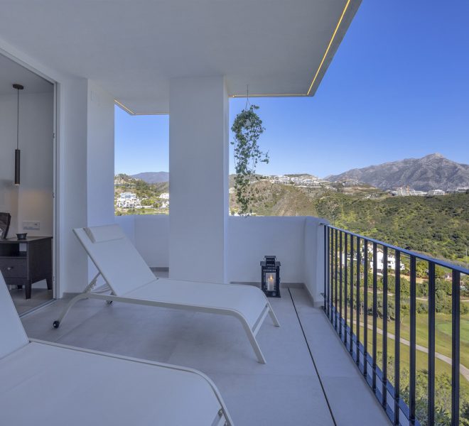 R5318437-Image 1-Middle Floor Apartment - 3 Beds - 186 Built