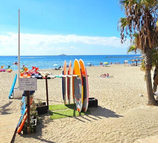 R5318506-Image 1-Middle Floor Apartment - 3 Beds - 144 Built