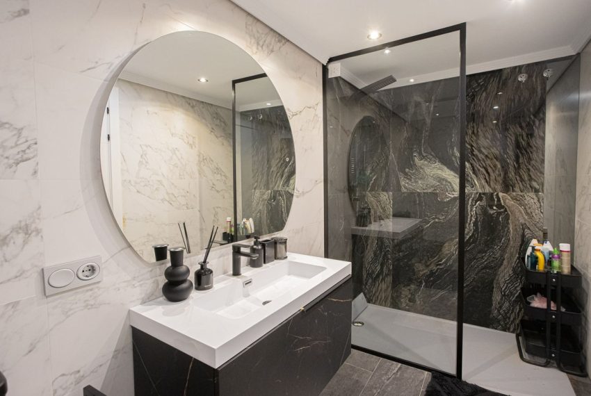 R5318749-Apartment-For-Sale-Benahavis-Ground-Floor-Apartment-4-Beds-150-Built-7