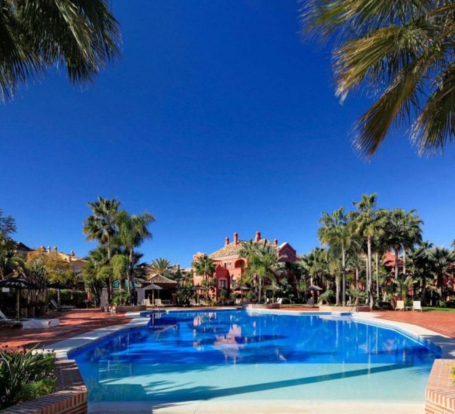 R5318755-Image 1-Penthouse Duplex - 2 Beds - 135 Built