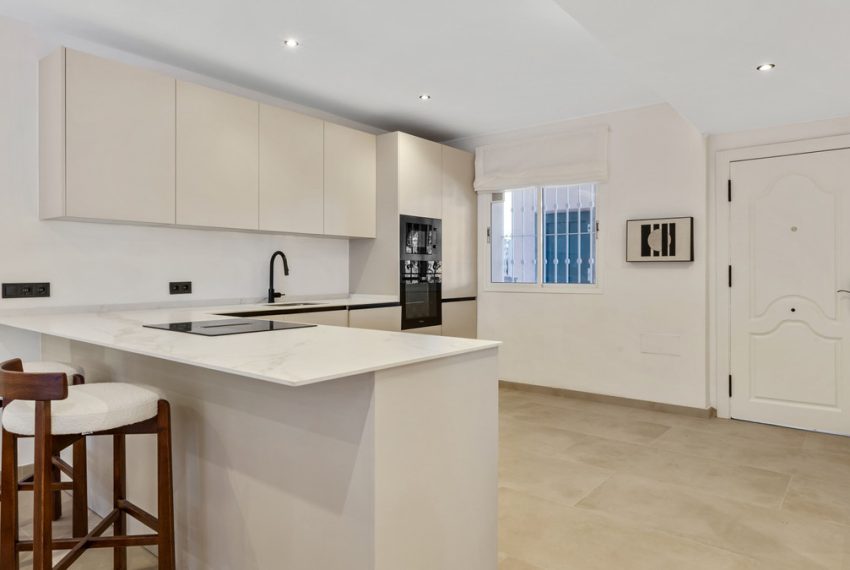 R5318815-Apartment-For-Sale-Nueva-Andalucia-Middle-Floor-Apartment-3-Beds-117-Built-9