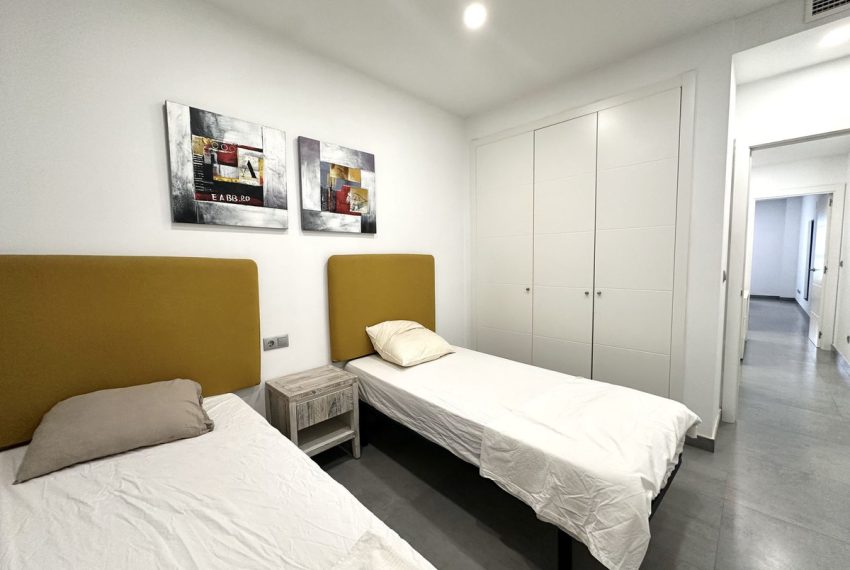 R5318848-Apartment-For-Sale-Nueva-Andalucia-Ground-Floor-Apartment-2-Beds-112-Built-9