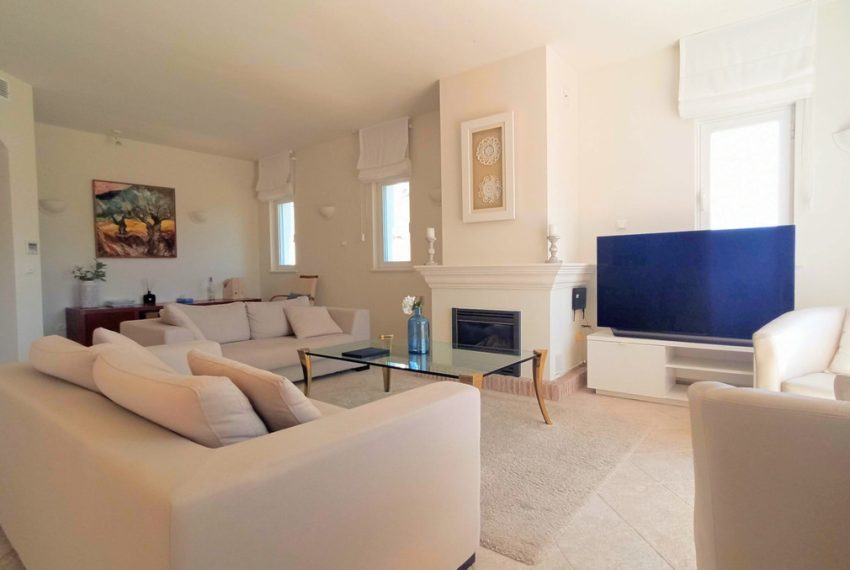 R5318863-Apartment-For-Sale-Miraflores-Penthouse-2-Beds-165-Built-2