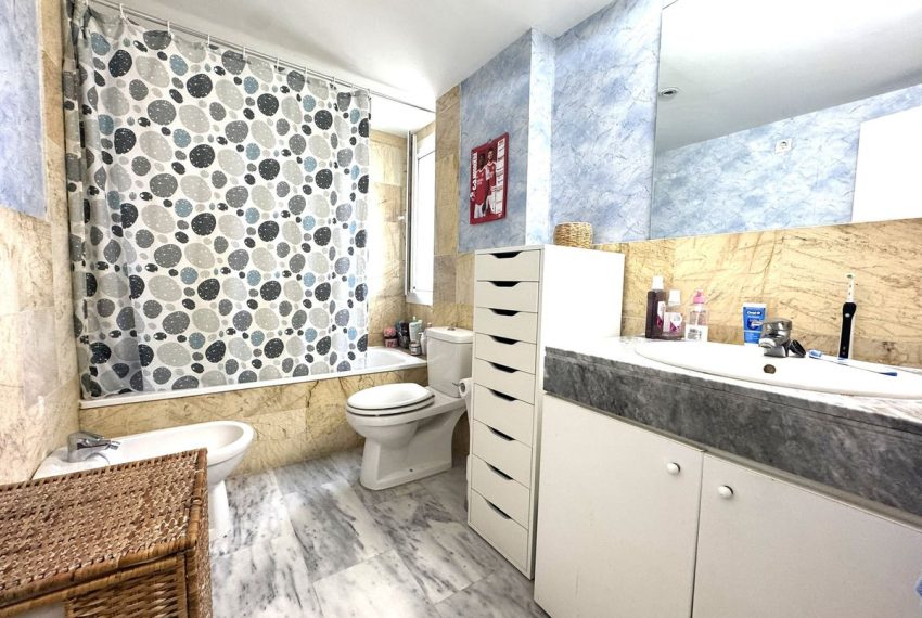 R5320042-Apartment-For-Sale-Nueva-Andalucia-Ground-Floor-Apartment-3-Beds-163-Built-14