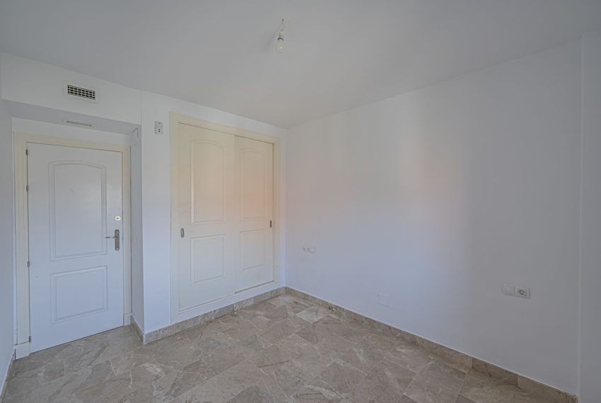 R5320087-Apartment-For-Sale-Estepona-Penthouse-3-Beds-104-Built-11