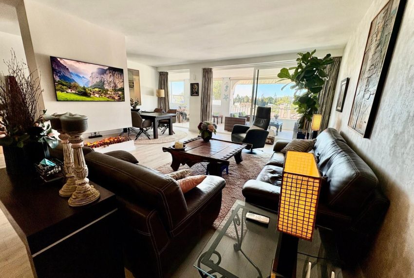 R5320198-Apartment-For-Sale-La-Quinta-Middle-Floor-Apartment-2-Beds-138-Built-2