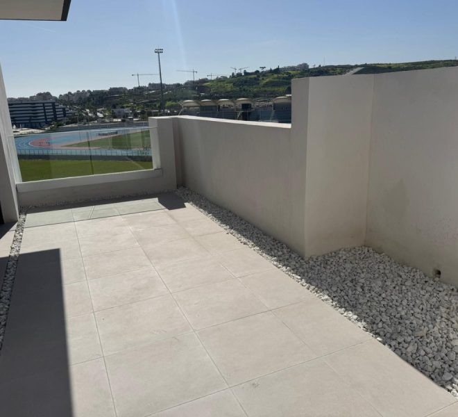 R5321059-Image 1-Penthouse - 2 Beds - 145 Built