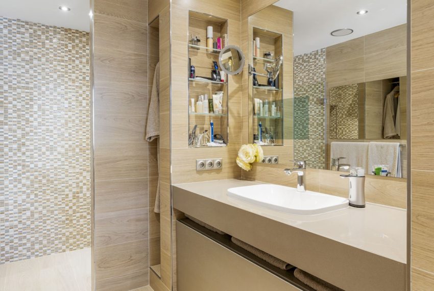 R5321089-Apartment-For-Sale-Los-Almendros-Penthouse-Duplex-4-Beds-350-Built-15