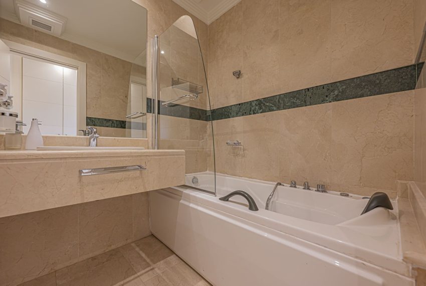 R5321179-Apartment-For-Sale-Nueva-Andalucia-Middle-Floor-Apartment-3-Beds-145-Built-12