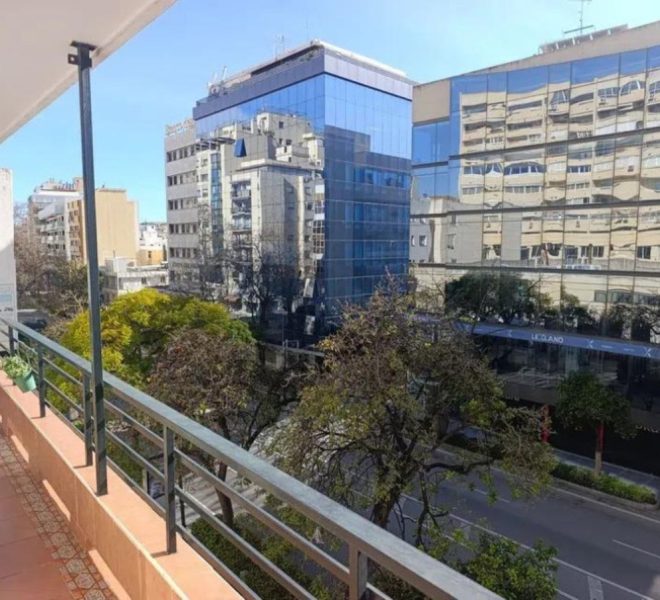 R5321443-Image 1-Middle Floor Apartment - 4 Beds - 160 Built