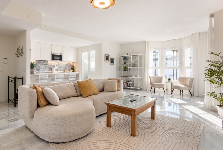 R5321596-Apartment-For-Sale-Nueva-Andalucia-Penthouse-Duplex-2-Beds-112-Built-1