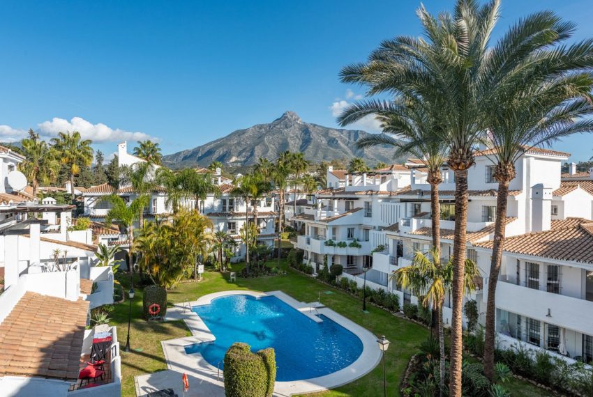 R5321596-Apartment-For-Sale-Nueva-Andalucia-Penthouse-Duplex-2-Beds-112-Built