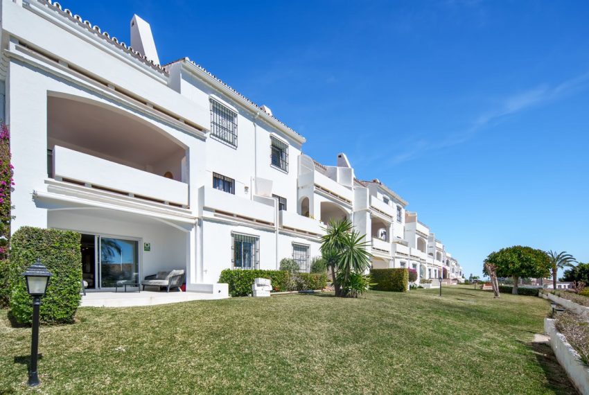 R5322253-Apartment-For-Sale-Nueva-Andalucia-Ground-Floor-Apartment-3-Beds-100-Built