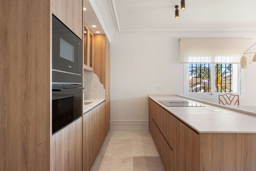 R5322508-Apartment-For-Sale-Nueva-Andalucia-Ground-Floor-Apartment-3-Beds-113-Built-2