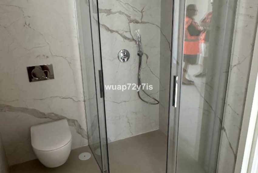 R5322535-Apartment-For-Sale-The-Golden-Mile-Middle-Floor-Apartment-2-Beds-193-Built-17