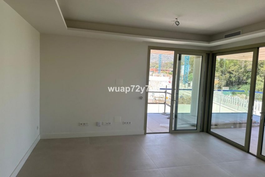 R5322535-Apartment-For-Sale-The-Golden-Mile-Middle-Floor-Apartment-2-Beds-193-Built-2