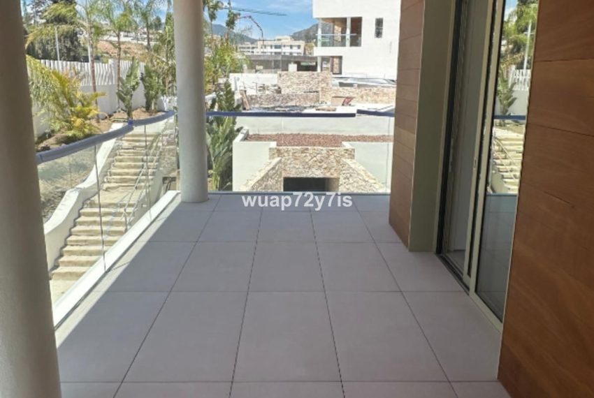 R5322535-Apartment-For-Sale-The-Golden-Mile-Middle-Floor-Apartment-2-Beds-193-Built-6