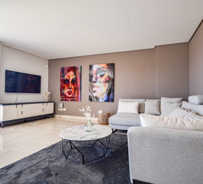 R5323030-Image 1-Penthouse Duplex - 3 Beds - 160 Built