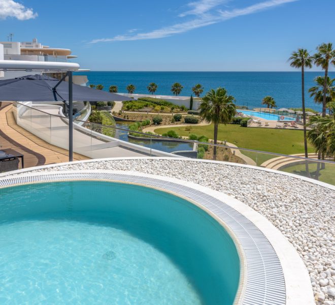 R5323045-Image 1-Penthouse - 3 Beds - 133 Built