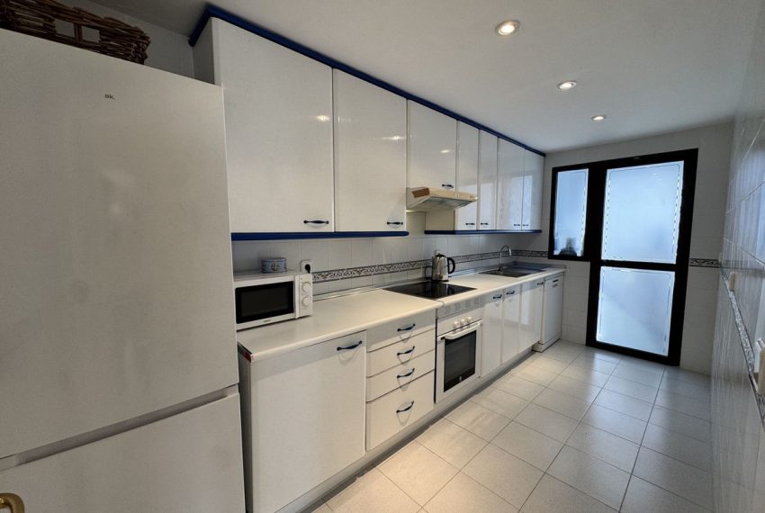 R5323120-Apartment-For-Sale-The-Golden-Mile-Middle-Floor-Apartment-2-Beds-92-Built-10