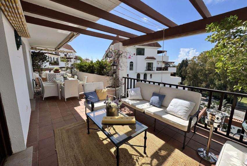 R5323120-Apartment-For-Sale-The-Golden-Mile-Middle-Floor-Apartment-2-Beds-92-Built-2