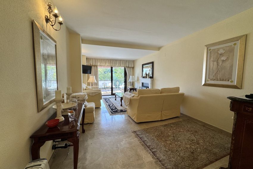 R5323120-Apartment-For-Sale-The-Golden-Mile-Middle-Floor-Apartment-2-Beds-92-Built-7