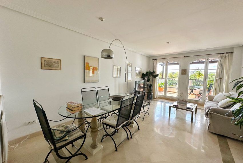 R5324356-Apartment-For-Sale-Los-Arqueros-Penthouse-Duplex-3-Beds-121-Built-4