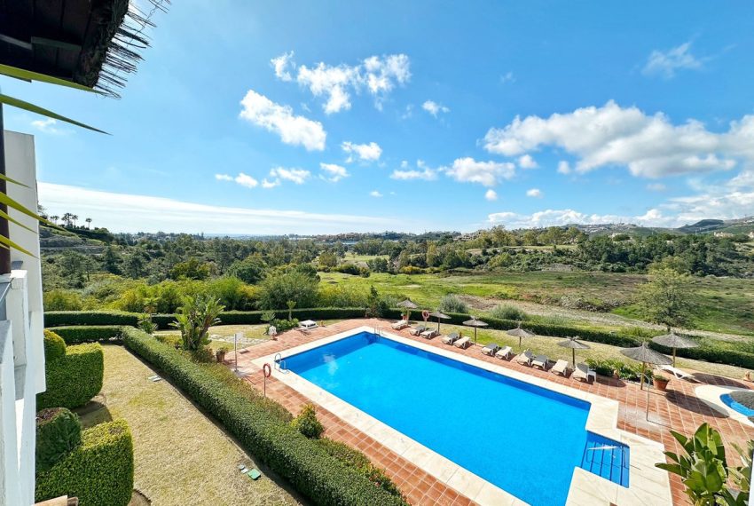 R5324356-Apartment-For-Sale-Los-Arqueros-Penthouse-Duplex-3-Beds-121-Built