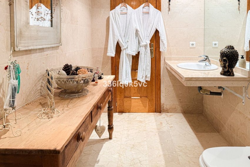 R5324500-Apartment-For-Sale-Benahavis-Ground-Floor-Apartment-2-Beds-75-Built-19