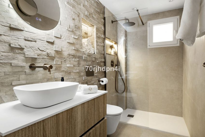 R5324554-Apartment-For-Sale-Nueva-Andalucia-Ground-Floor-Apartment-3-Beds-101-Built-10