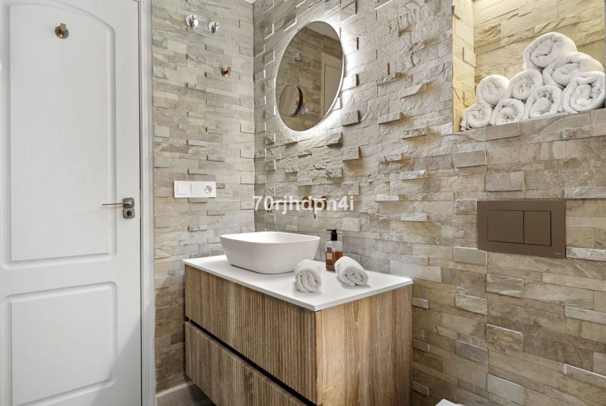 R5324554-Apartment-For-Sale-Nueva-Andalucia-Ground-Floor-Apartment-3-Beds-101-Built-19