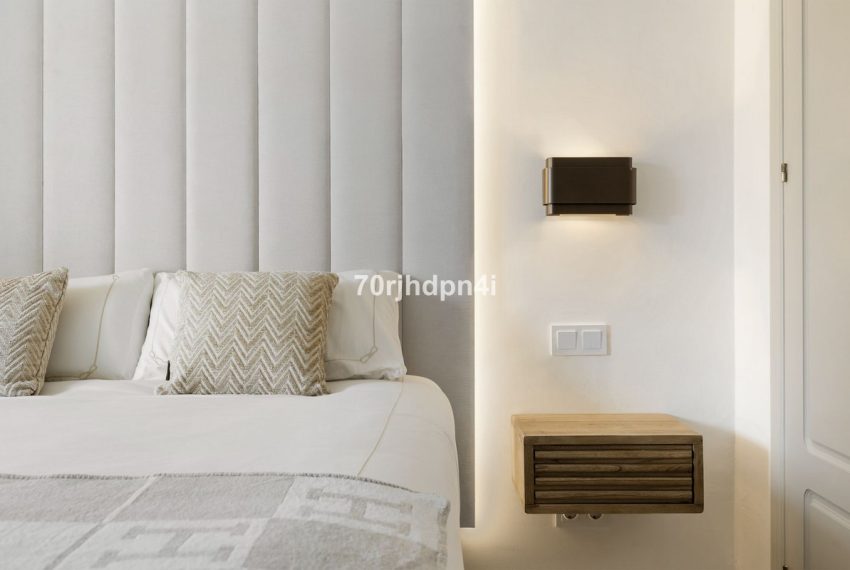 R5324554-Apartment-For-Sale-Nueva-Andalucia-Ground-Floor-Apartment-3-Beds-101-Built-3