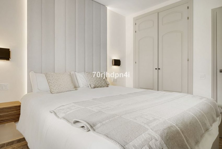 R5324554-Apartment-For-Sale-Nueva-Andalucia-Ground-Floor-Apartment-3-Beds-101-Built