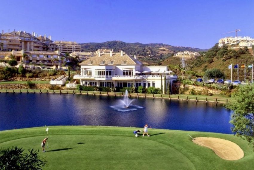 R5324641-Apartment-For-Sale-Elviria-Penthouse-3-Beds-157-Built-3