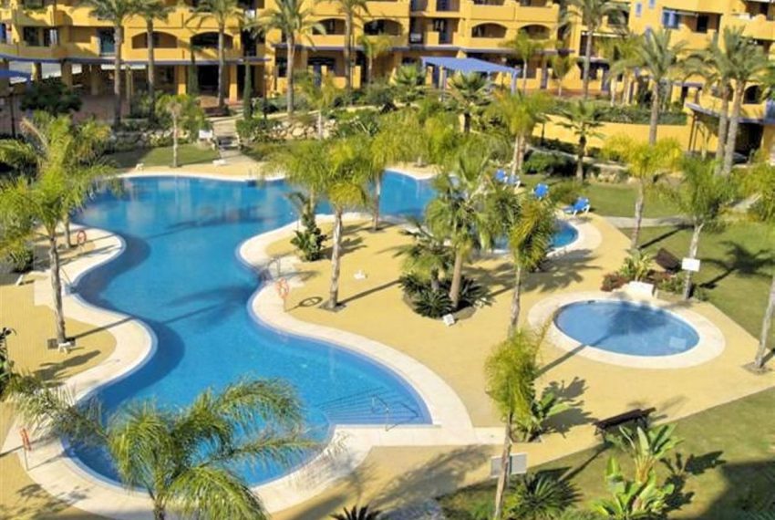 R5325055-Apartment-For-Sale-San-Pedro-de-Alcantara-Ground-Floor-Apartment-2-Beds-120-Built