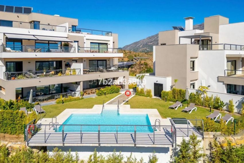 R5325298-Apartment-For-Sale-Nueva-Andalucia-Middle-Floor-Apartment-2-Beds-137-Built