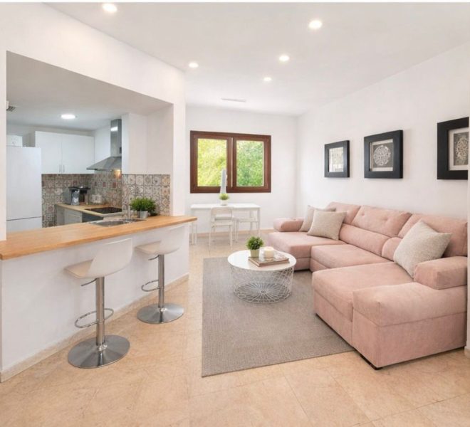 R5325370-Image 1-Middle Floor Apartment - 4 Beds - 101 Built