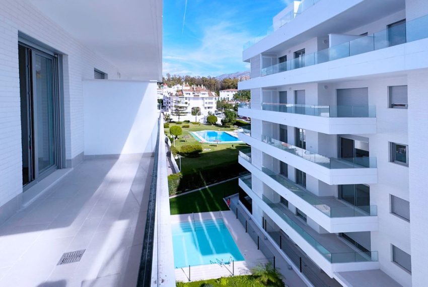 R5327626-Apartment-For-Sale-Nueva-Andalucia-Middle-Floor-Apartment-2-Beds-90-Built-1