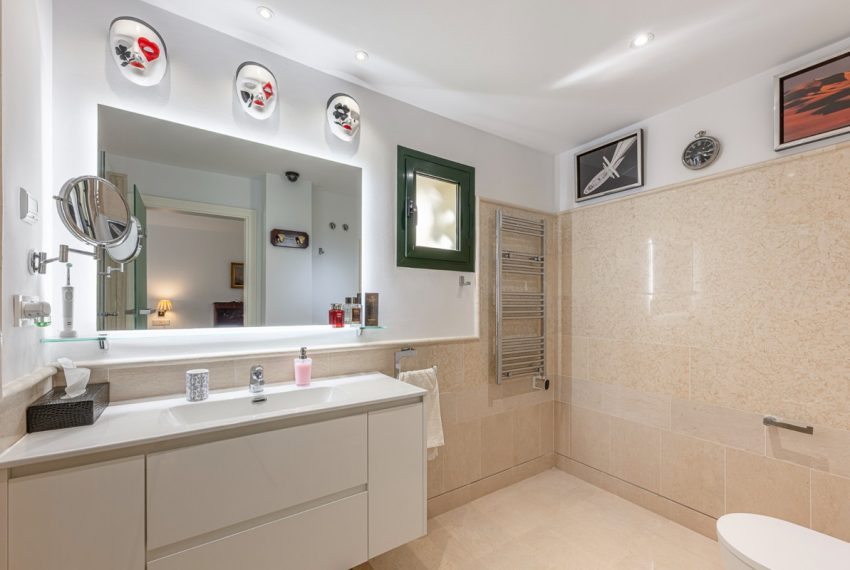 R5327872-Apartment-For-Sale-Benahavis-Ground-Floor-Apartment-2-Beds-255-Built-19