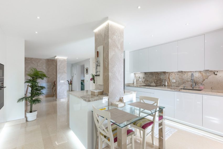 R5327872-Apartment-For-Sale-Benahavis-Ground-Floor-Apartment-2-Beds-255-Built-9