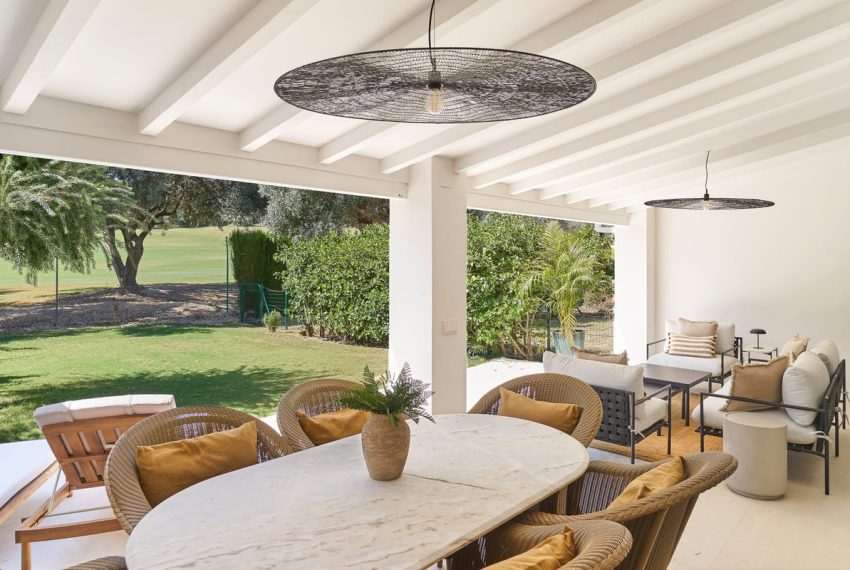 R5328550-House-For-Sale-Nueva-Andalucia-Townhouse-4-Beds-273-Built-4