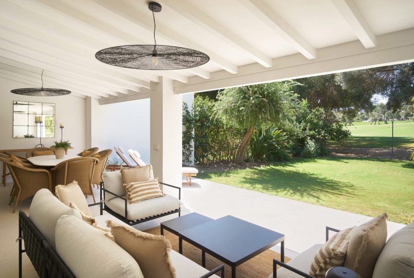 R5328550-House-For-Sale-Nueva-Andalucia-Townhouse-4-Beds-273-Built-5