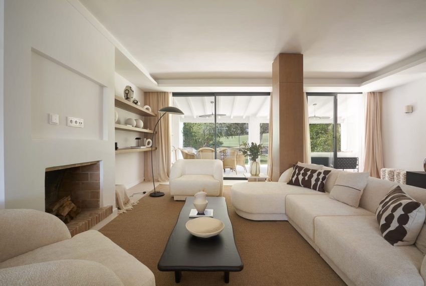 R5328550-House-For-Sale-Nueva-Andalucia-Townhouse-4-Beds-273-Built-7