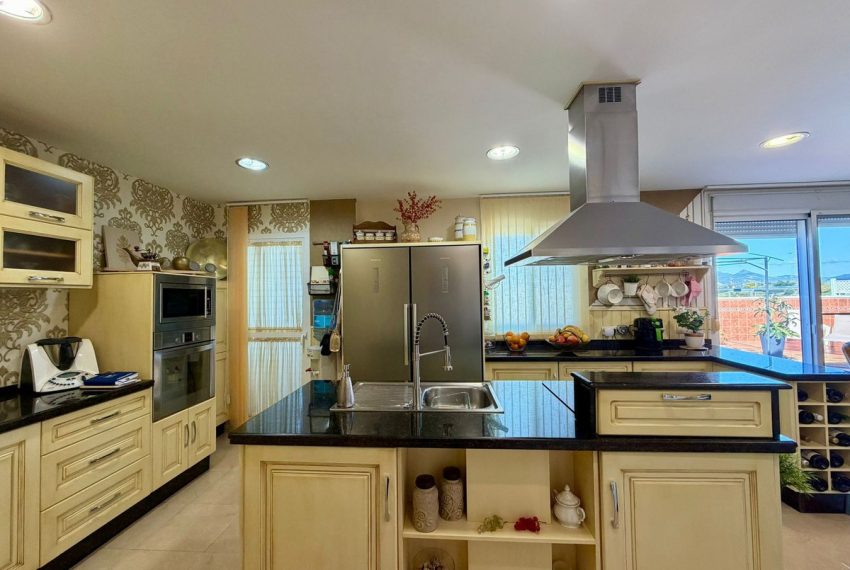 R5329558-Apartment-For-Sale-Estepona-Penthouse-4-Beds-190-Built-6