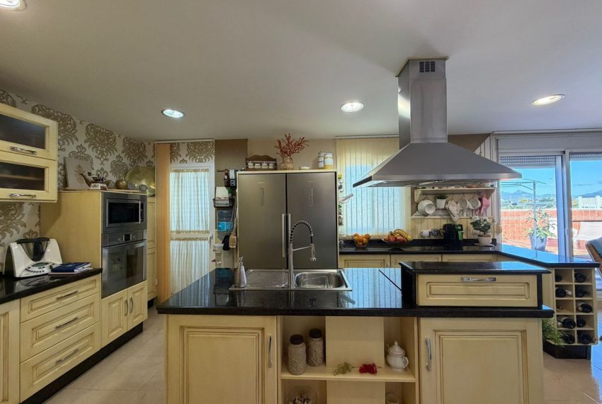 R5329558-Apartment-For-Sale-Estepona-Penthouse-4-Beds-190-Built-7