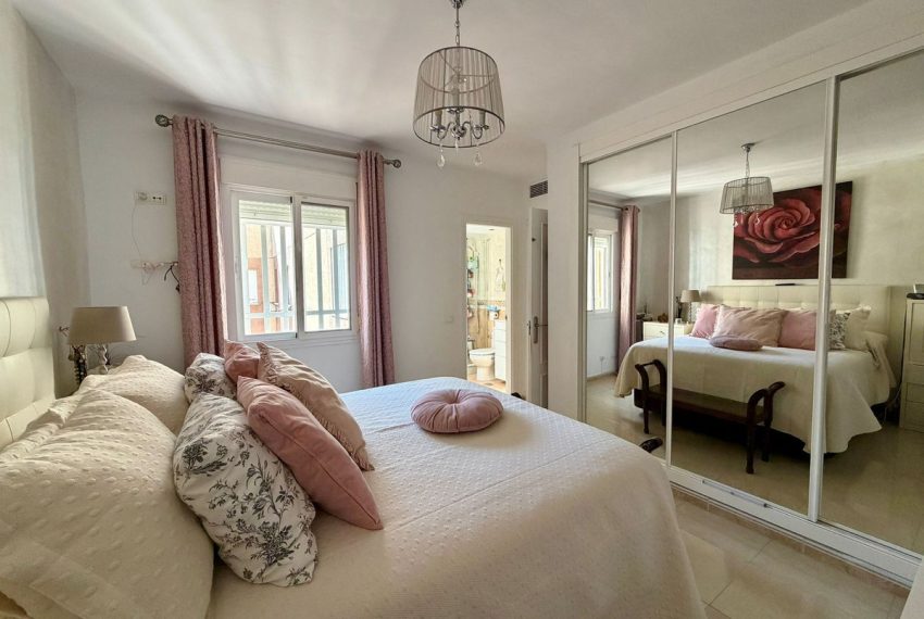 R5329558-Apartment-For-Sale-Estepona-Penthouse-4-Beds-190-Built-8