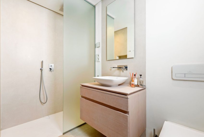 R5329693-House-For-Sale-Nueva-Andalucia-Detached-Villa-3-Beds-266-Built-11