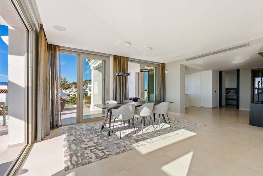 R5329693-House-For-Sale-Nueva-Andalucia-Detached-Villa-3-Beds-266-Built-6