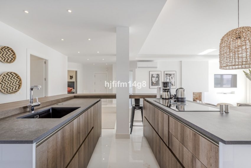 R5330041-Apartment-For-Sale-Nueva-Andalucia-Penthouse-3-Beds-150-Built-19